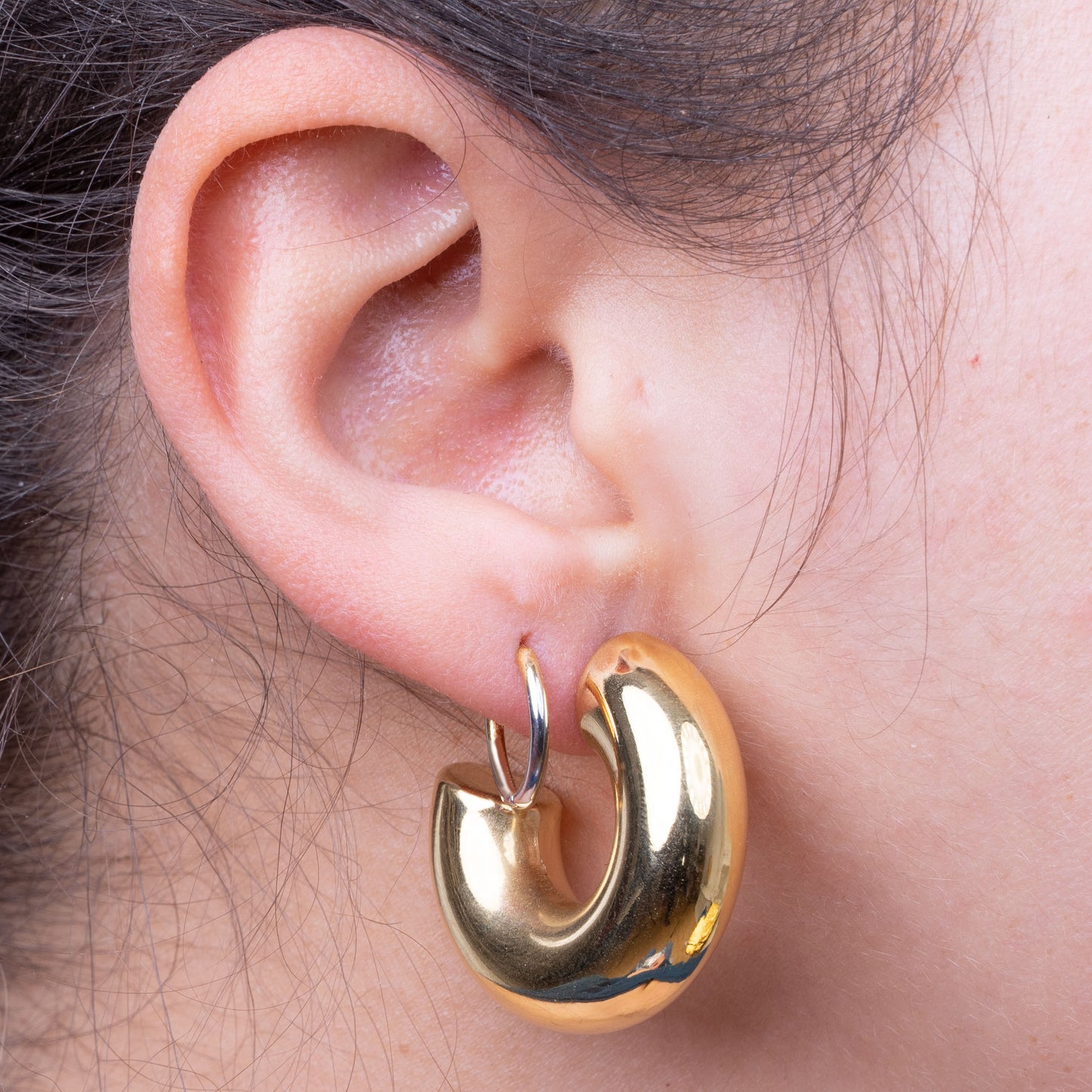 Bold Curve Hoops Oorbellen