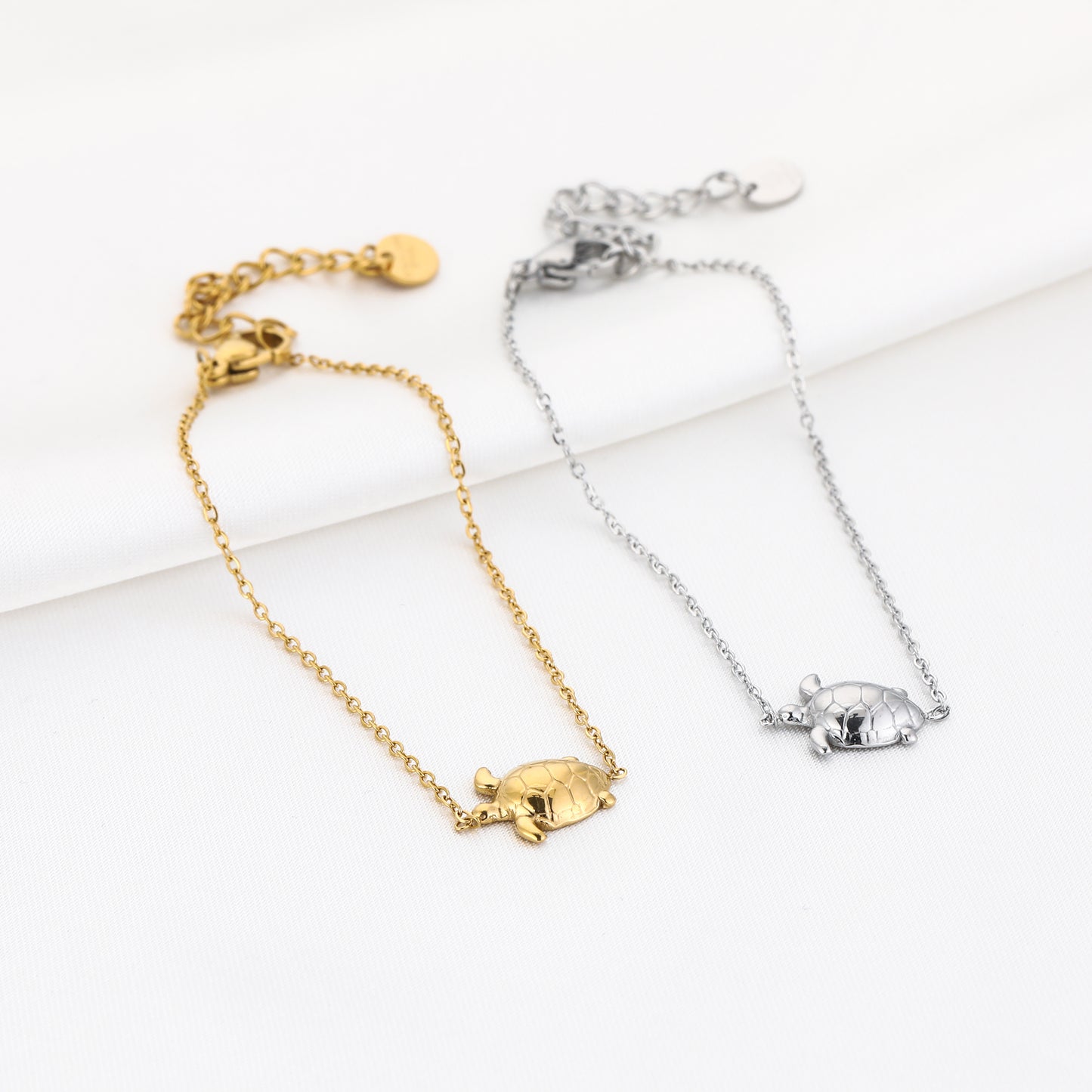 Turtle Charm Armband