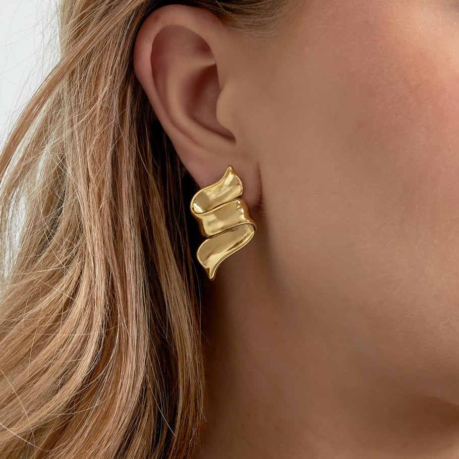 Twist Flow Earrings met golvend ontwerp van stainless steel