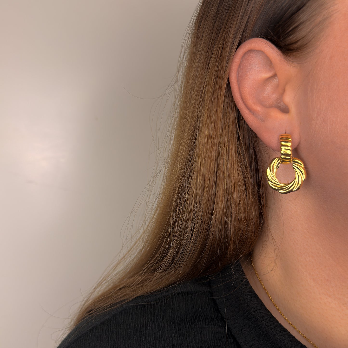 Twisted Drop Hoops