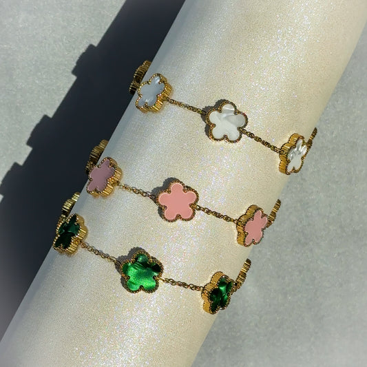 Clover Charm Armband