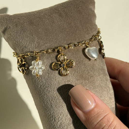Pearl Bloom Armband