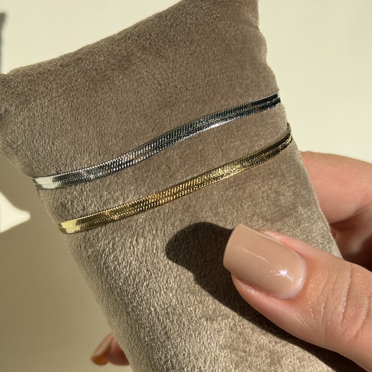Basic Flat Snake Armband